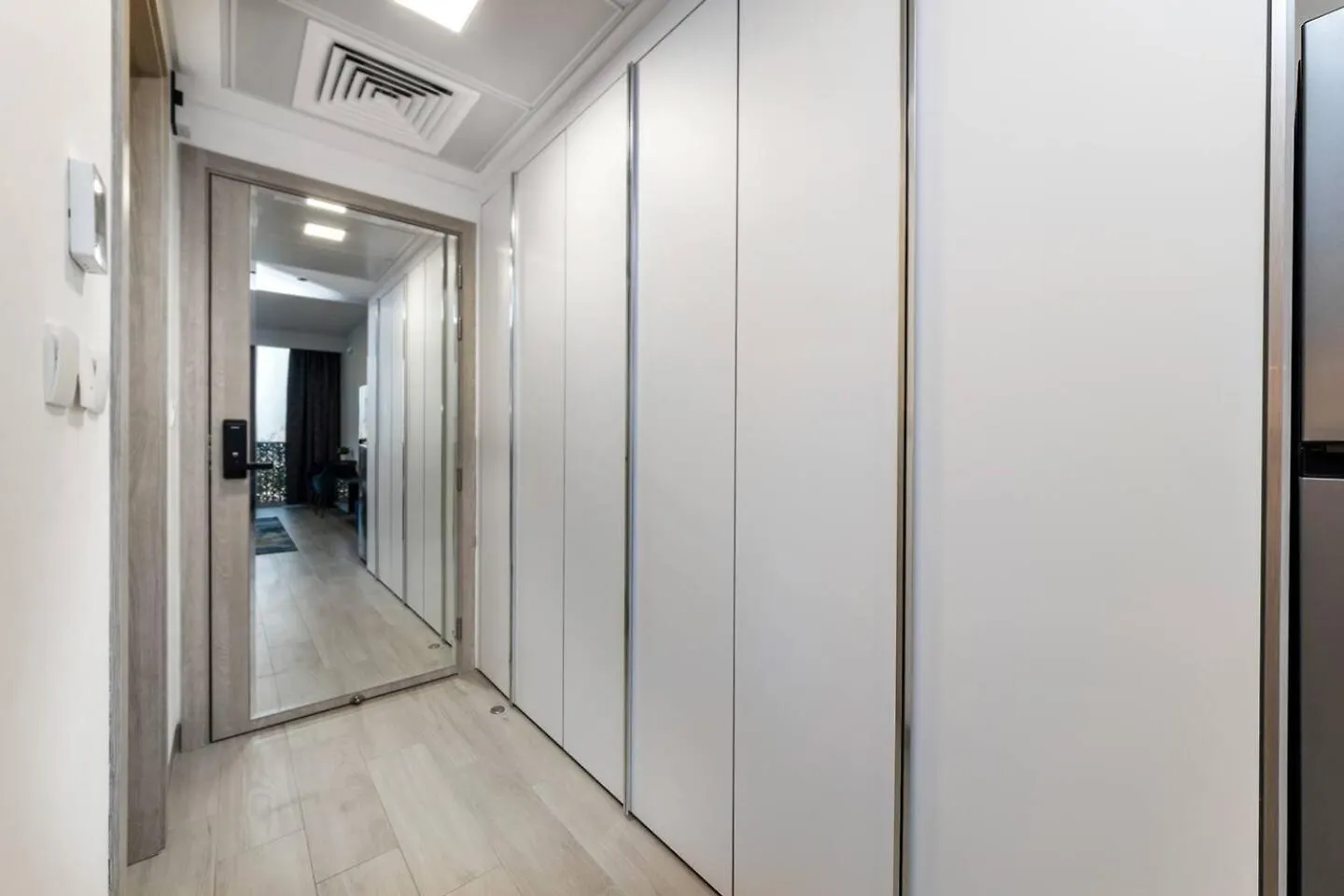 Comfortable Studio In Jvc Swimming Pool, Gym دبي شقة