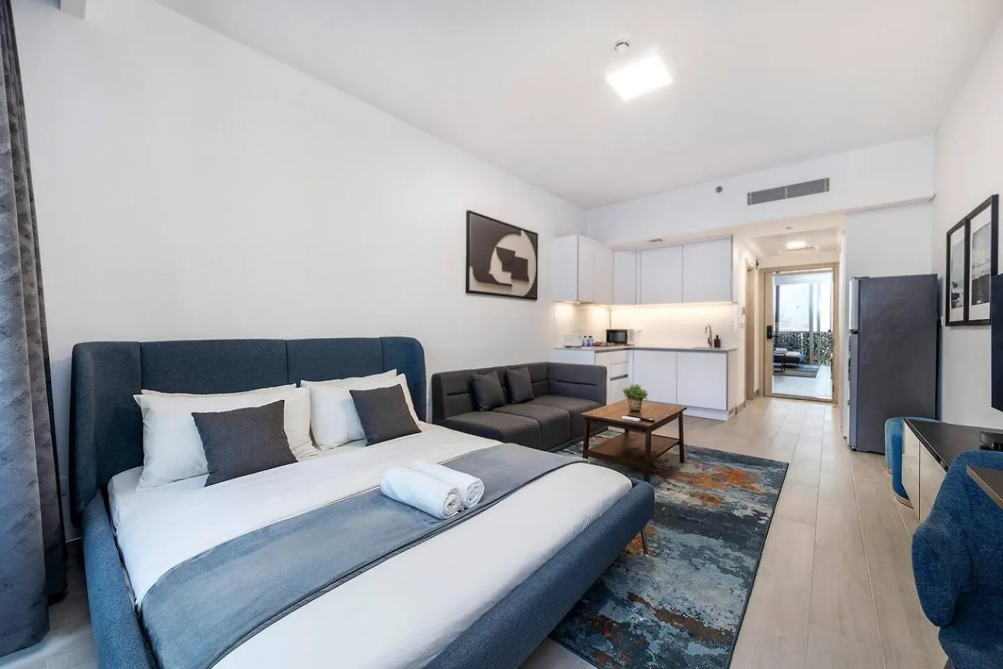 Comfortable Studio In Jvc Swimming Pool, Gym دبي