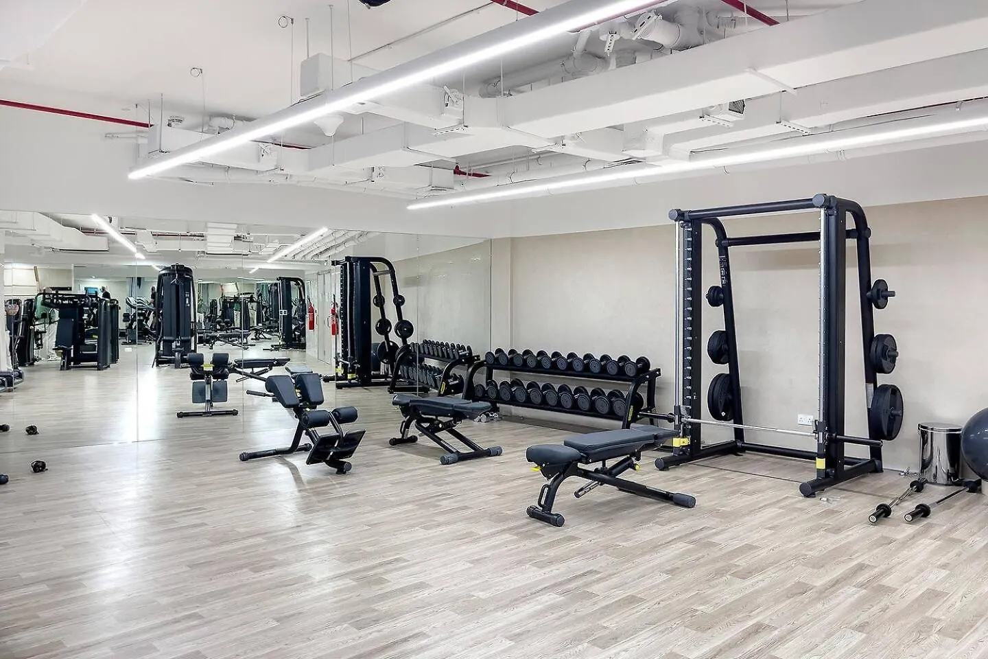Comfortable Studio In Jvc Swimming Pool, Gym دبي شقة
