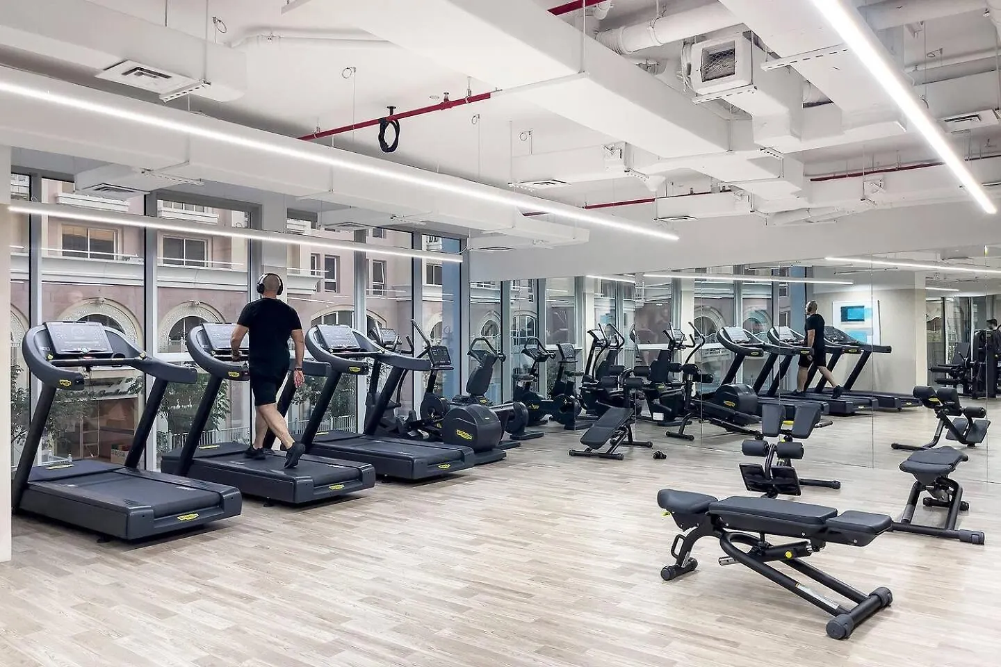 Comfortable Studio In Jvc Swimming Pool, Gym دبي